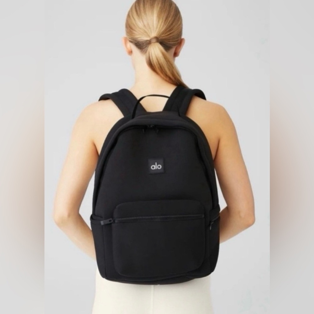 ALO Yoga Stow Backpack🔥 BRAND NEW w/tags!🔥 - Picture 16 of 16